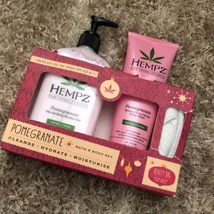 Hempz Body Lotion Wash Moisturizer Pomegranate